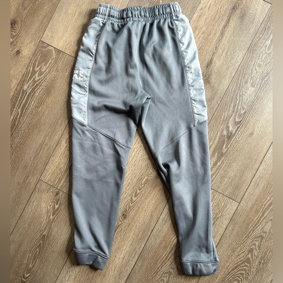 Nike youth pants - Picture 2 of 2